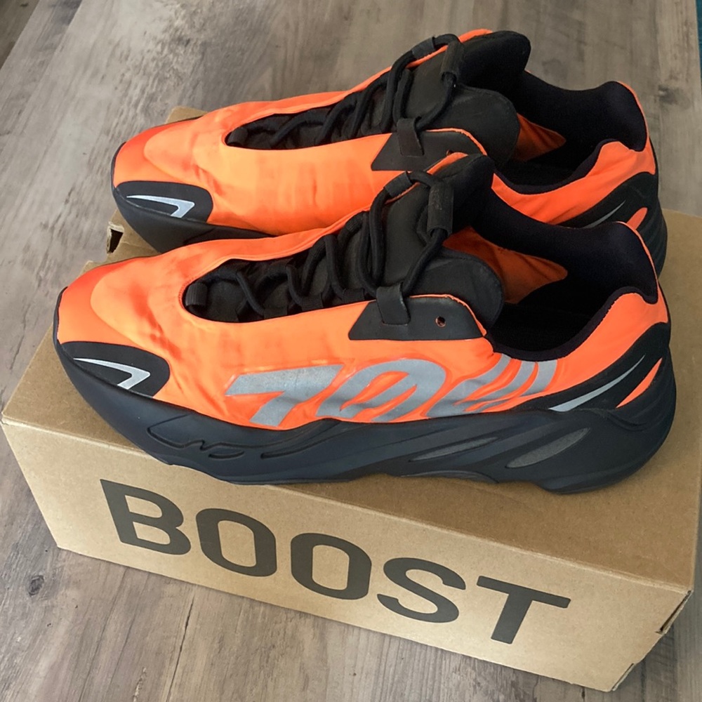 Adidas Yeezy Boost 700 MNVN Orange Size 9.5 Mens